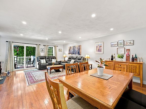 4th image of 41 Stallbrook Rd Unit 41