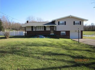 717 McClellandtown Rd, Uniontown, PA 15401