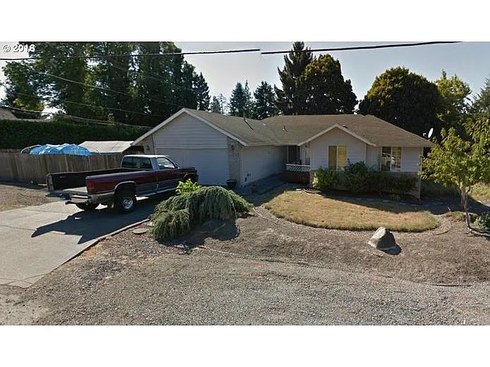 925 NW 107th Ave photo 1