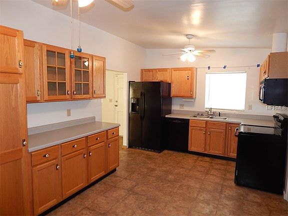 4th image of 5429 Brownell St