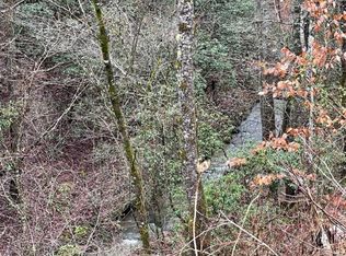 Hampton Ave, Murphy, NC 28906