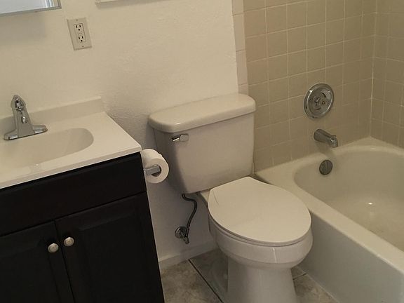 5th image of 228 N Hollywood Ave APT 1