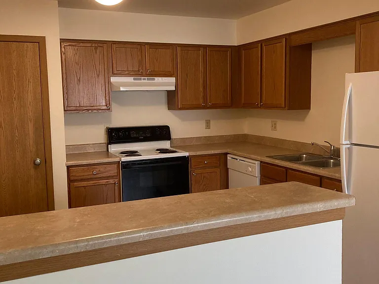 Jefferson Property — Photo 5
