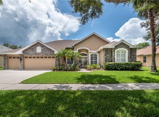 5504 Camille Ct, Lutz, FL 33558