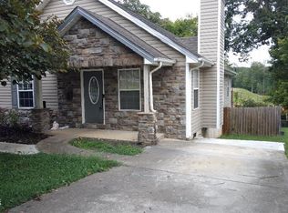 517 W 7th Ave, Lenoir City, TN 37771