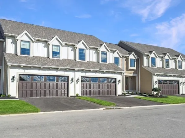 37 B Stonham Pl #602, Amherst, NY 14221