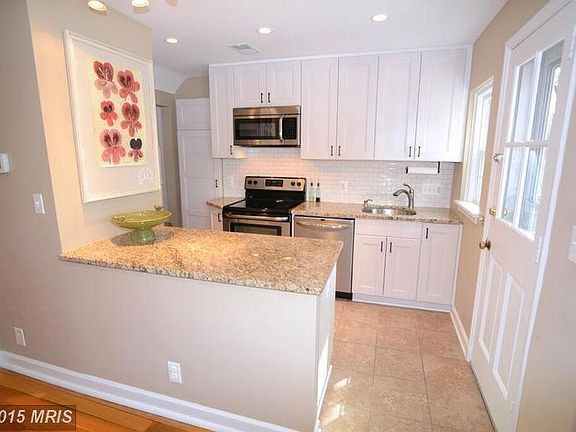 3rd image of 3582 S Stafford St