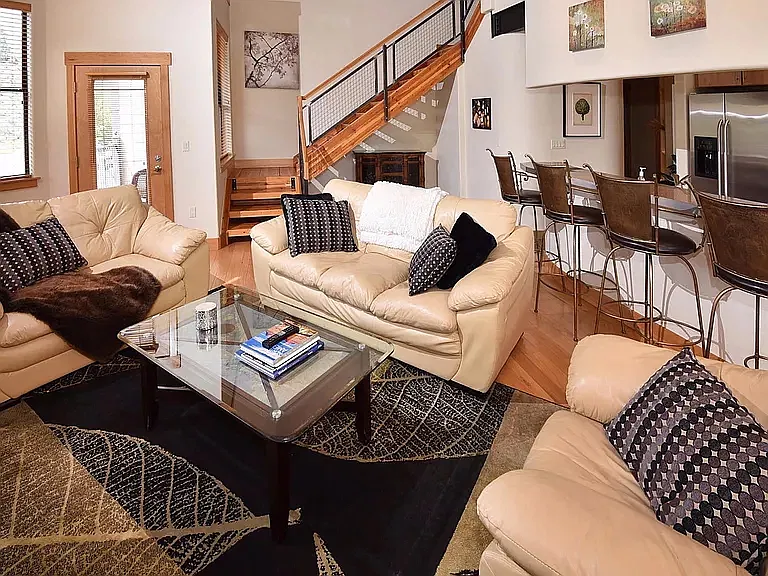 2 bed, 1505 sqft, $7,500 — Photo 3