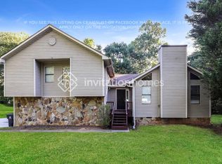 215 Merrydale Dr, Fayetteville, GA