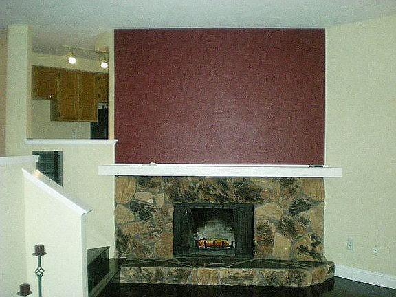 3rd image of 12040 96th Ave NE APT 111