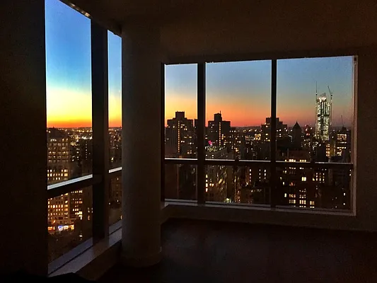 Rented by Sotheby's International Realty | media 48