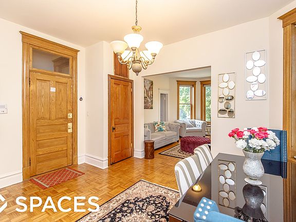 3rd image of 1307 W Wellington Ave #2