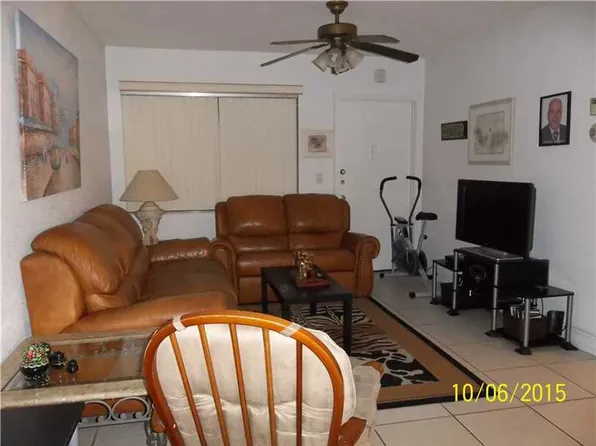 1450 Atlantic Shores Blvd APT 302, Hallandale, FL 33009