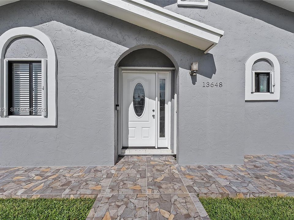 1st image of 13648 SW 286th Ter