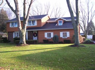 7848 Elwill Rd, Cicero, NY 13039