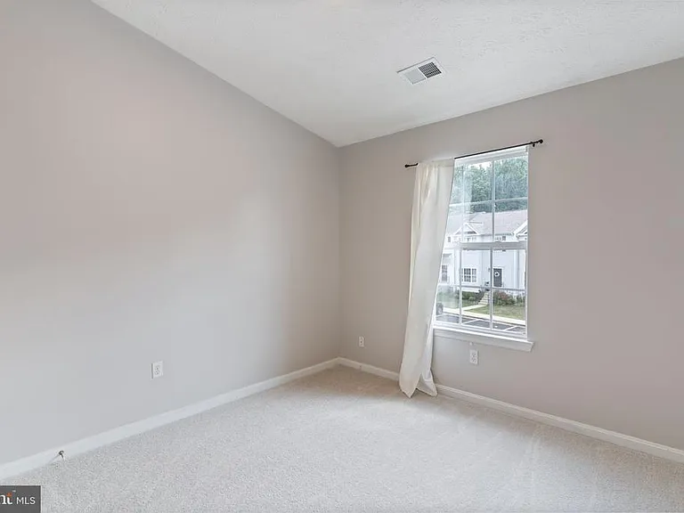 8212 Silverton Ct — Photo 26