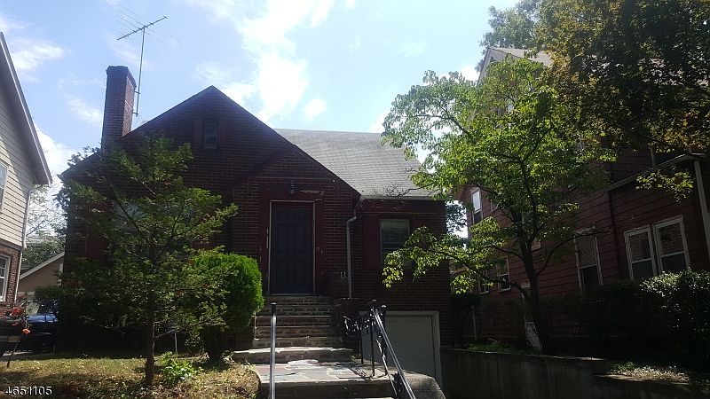 1st image of 80 Hillcrest Ter