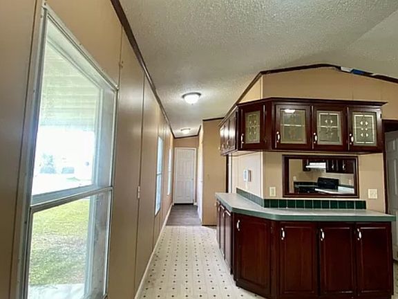 5th image of 109 Windchimes Dr