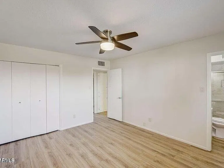 6310 W Berridge Ln — Photo 15
