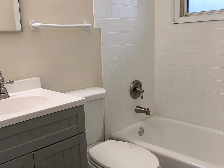 982 Kramer Ave #982 — Photo 8