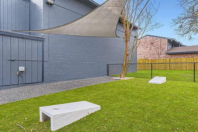 Hillside Place — Photo 11