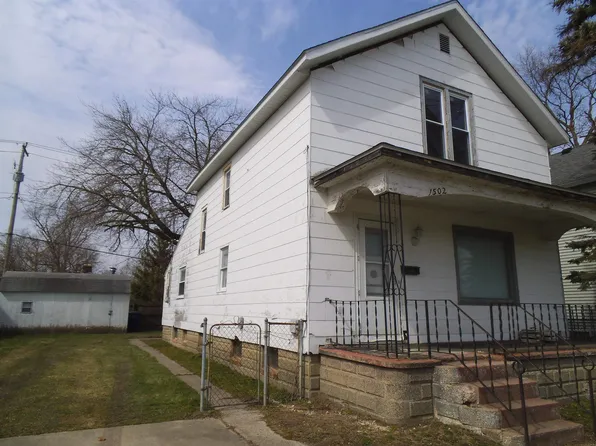 1502 Stanton St, Bay City, MI 48708