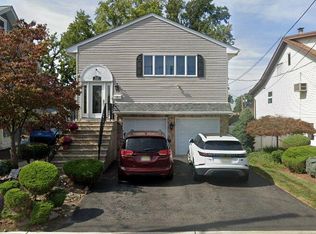 12 Chamberlain Ave, Little Ferry, NJ 07643