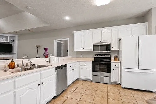 4500 Heatherbrook Blvd — Photo 9
