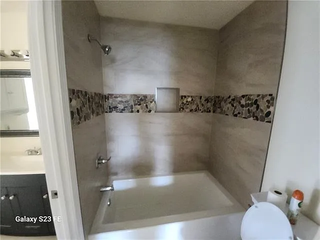 420 Sugar Pine St #A — Photo 4
