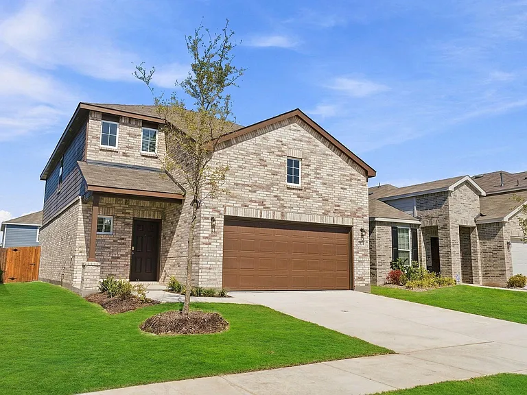 2524 Limerick Dr — Photo 2