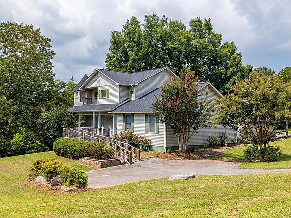 2nd image of 1174 S Fork Dr
