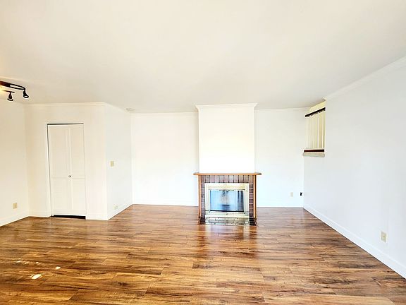 5th image of 1919 Alameda De Las Pulgas APT 83