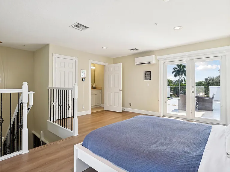 1804 NE 26th Ave — Photo 33