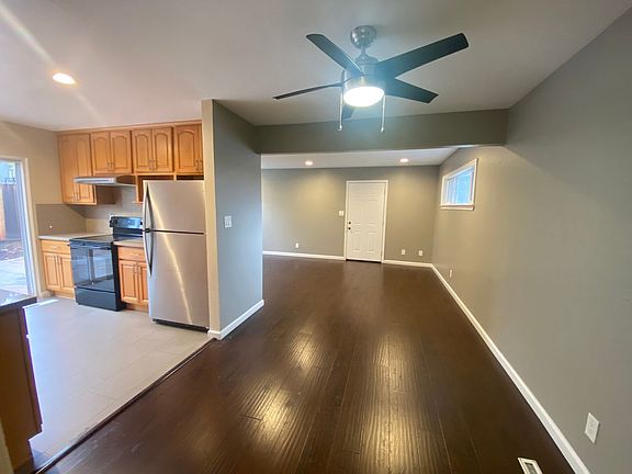 2nd image of 203 Superior Dr APT A