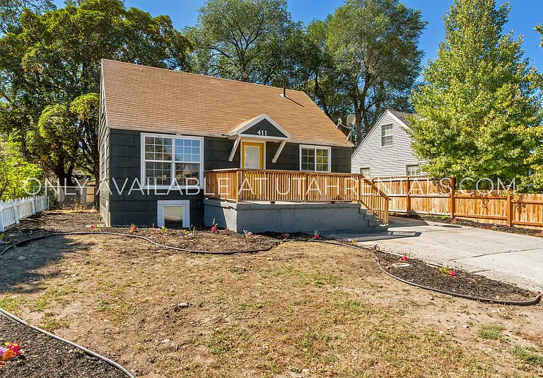 411 W Main St — Photo 7