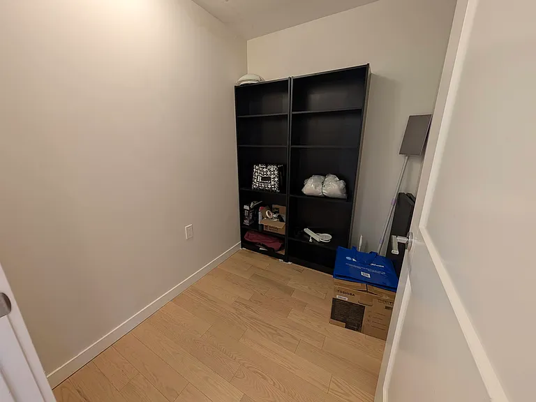 1708 Ontario St #4 — Photo 14