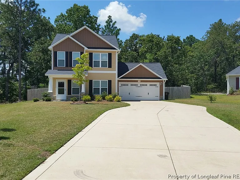 100 Burr Oak Cir — Photo 1