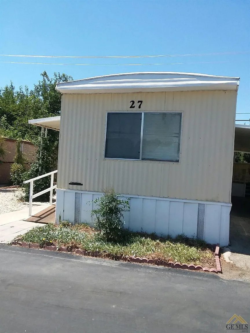 27 Tee Ln photo 1