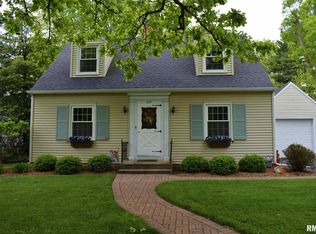 527 Rosedale Blvd, Jacksonville, IL 62650