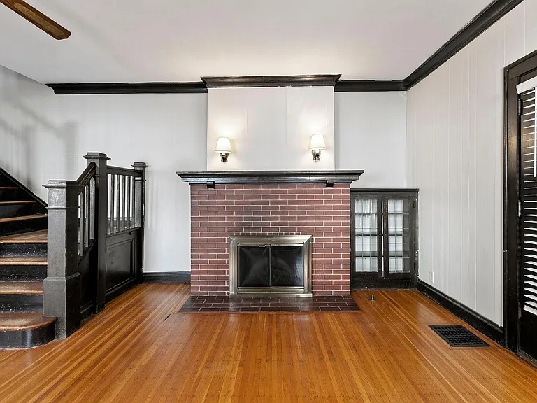 5607 Broadway St — Photo 10