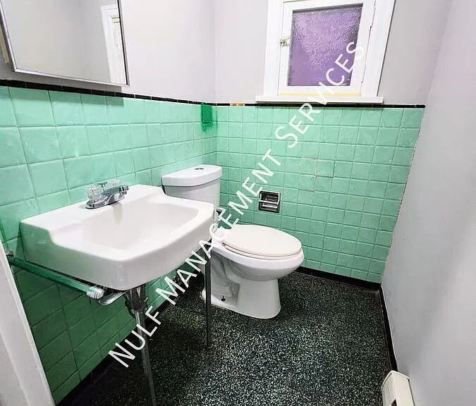 4043 Penn Ave #1 — Photo 3