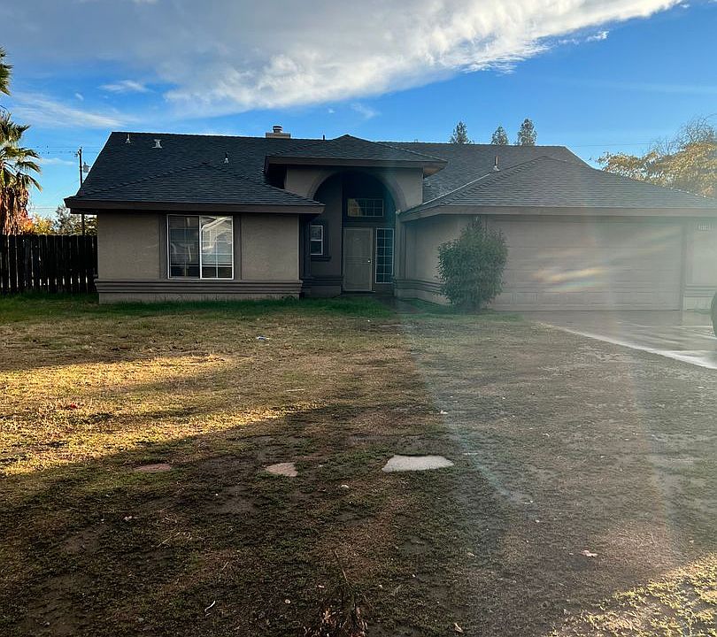 1st image of 26704 Club Dr