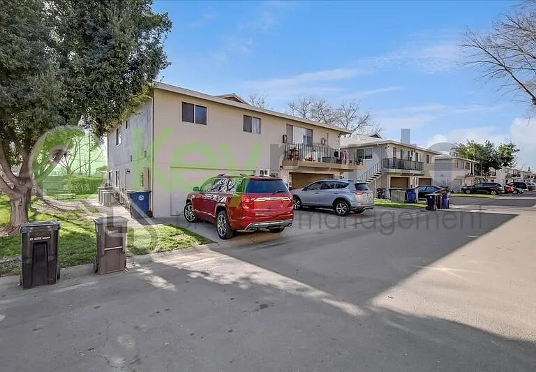 6533 Greenback Ln #3 — Photo 12