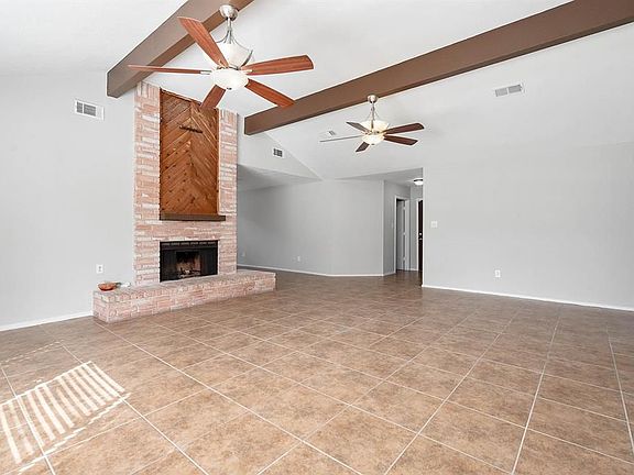 5th image of 13307 Pecan Oak Dr