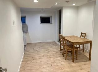 77XX Ontario St #1A, Vancouver, BC V5Y0C1