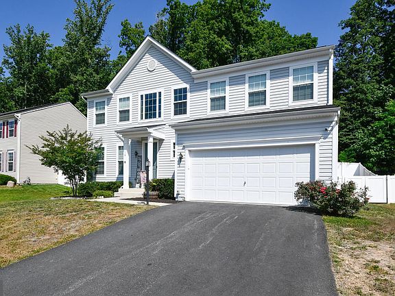 2nd image of 18 Worsham Ln