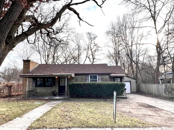 207 E Summit St, Greenville, MI 48838