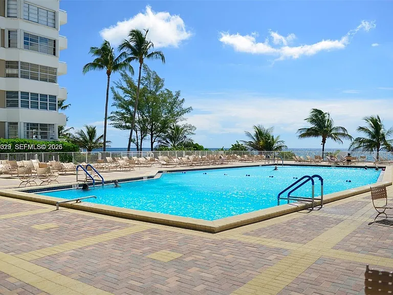 1950 S Ocean Dr #8K — Photo 28