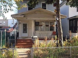 9137 110th St, Richmond Hill, NY 11418