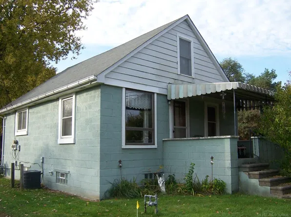 16470 27 Mile Rd, Ray, MI 48096